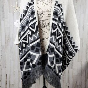 Atmosphere Aztec Poncho Sweater Gray Black XS